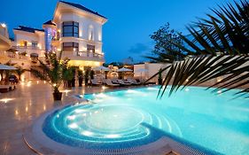 Готель Villa le Premier